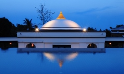 Absolute Sanctuary, Thailand - pool evening light